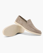 Load image into Gallery viewer, Mocassins en daim Old Money
